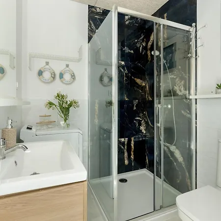 Nowoczesny Z Jacuzzi 6
