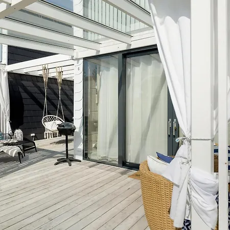 Nowoczesny Z Jacuzzi 6 Ferienhaus
