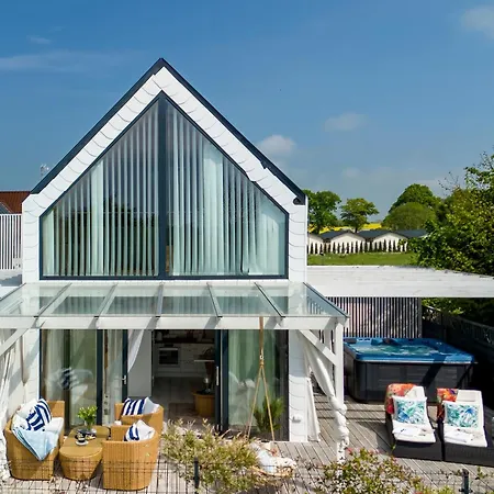 Ferienhaus Nowoczesny Z Jacuzzi 6 Wrzosowo (Kamien)